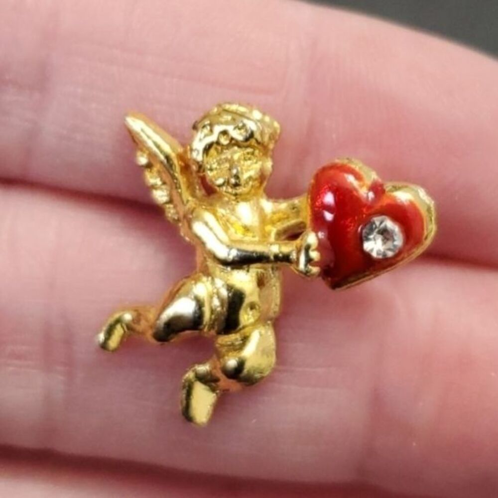 Gold tone cupid brooch red heart clear rhinestone